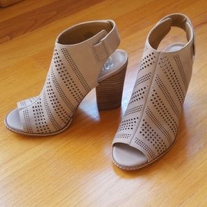 Leather Gianni Bini Heels